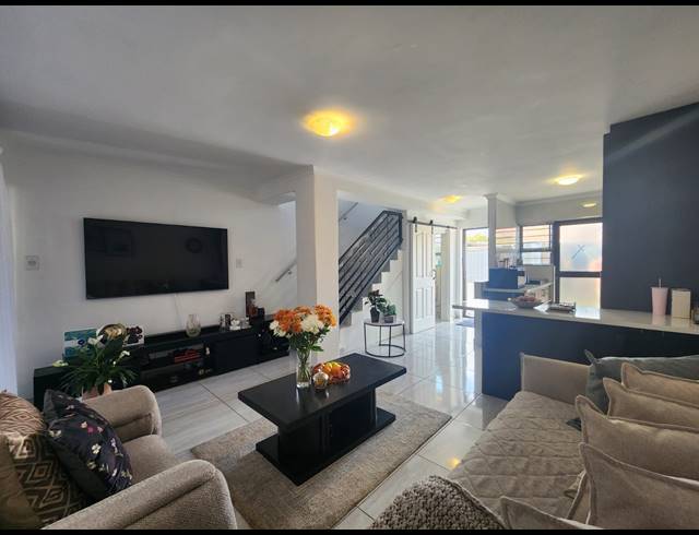 3 BEDROOM TOWNHOUSE SOLD IN KENSINGTON